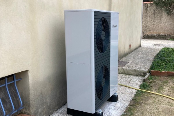À Martigues, on dit adieu au gaz : AJJY Concept installe une pompe à chaleur Vaillant près de Fos-sur-Mer