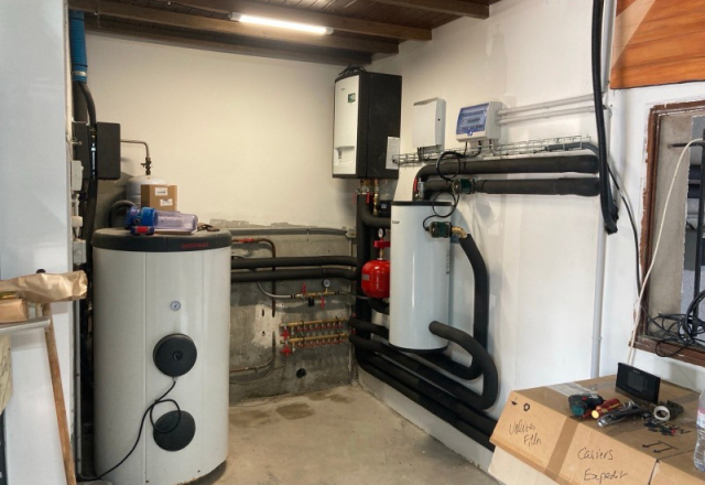 Fourniture et installation d’une pompe à chaleur air-eau Vaillant haute température à Cabriès (13480)