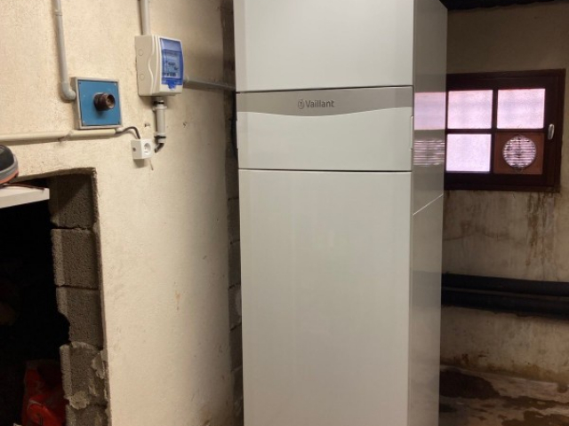 À Martigues, on dit adieu au gaz : AJJY Concept installe une pompe à chaleur Vaillant près de Fos-sur-Mer