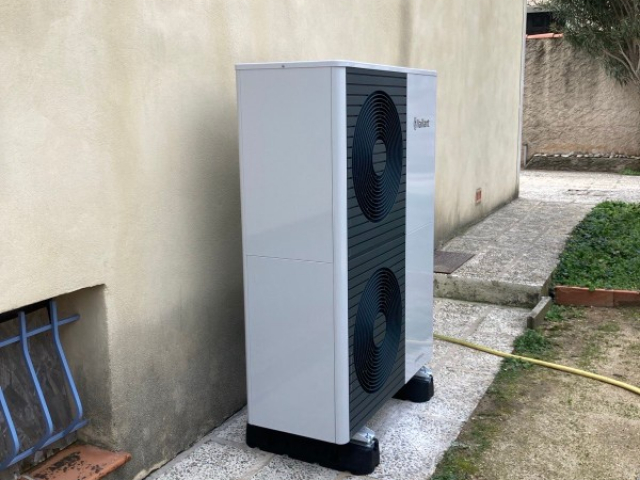 À Martigues, on dit adieu au gaz : AJJY Concept installe une pompe à chaleur Vaillant près de Fos-sur-Mer