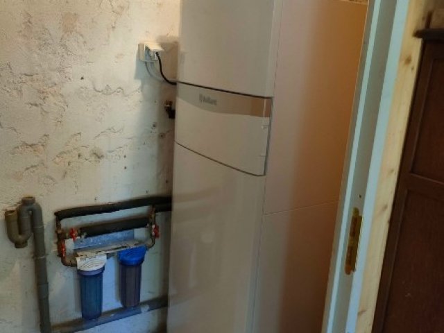 Remplacement d’une chaudière fioul par une chaudière Vaillant ecoCOMPACT entre Aix-en-Provence et Saint Mitre les Remparts