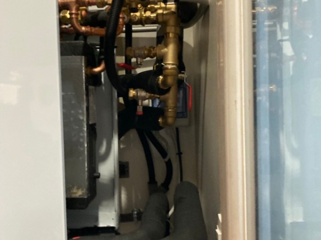 Remplacement d’une chaudière gaz par une pompe à chaleur air-eau Vaillant à Lambesc, près d’Aix-en-Provence